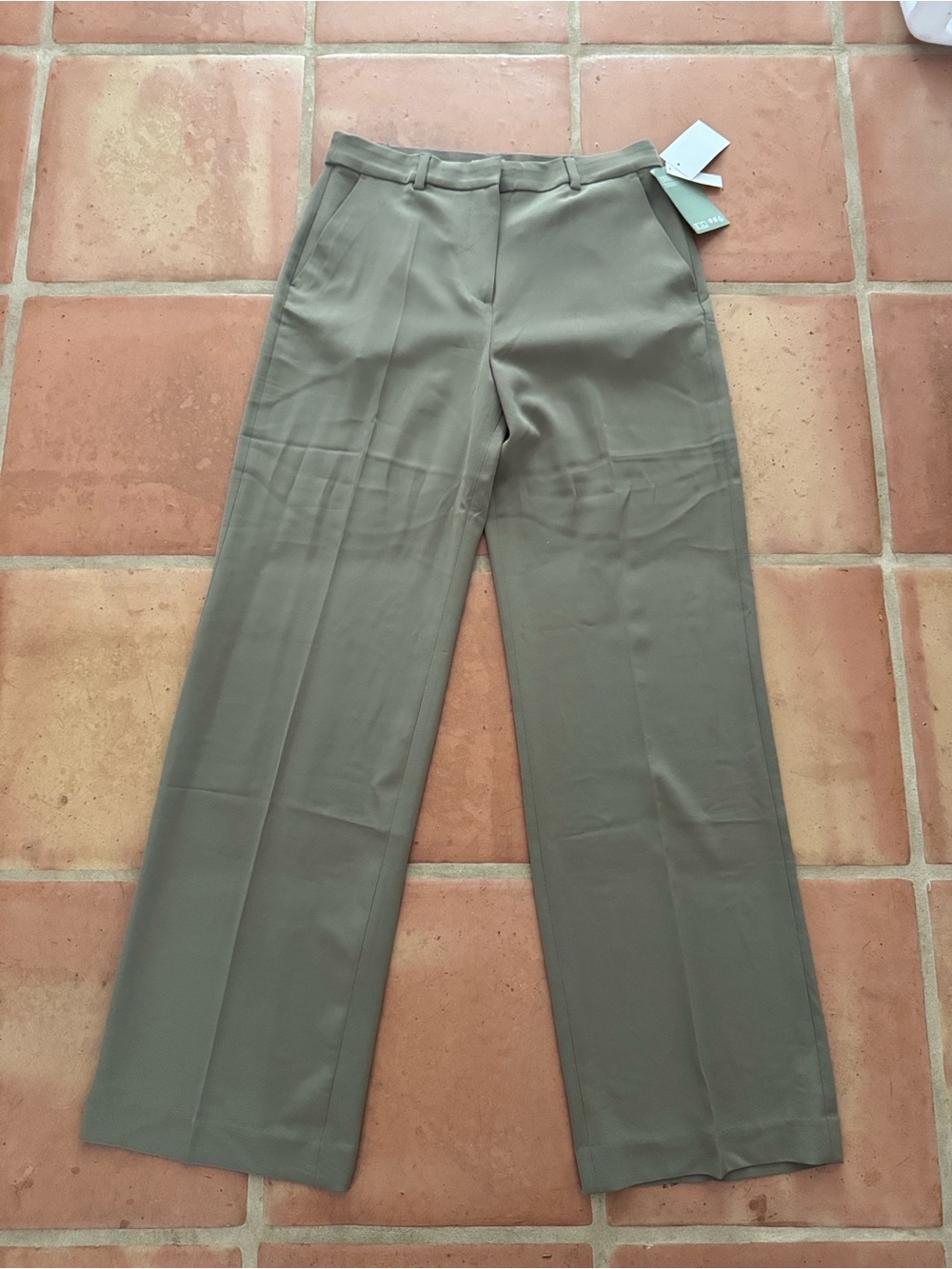 NWT H&M Straight Leg Trousers in Taupe - US4